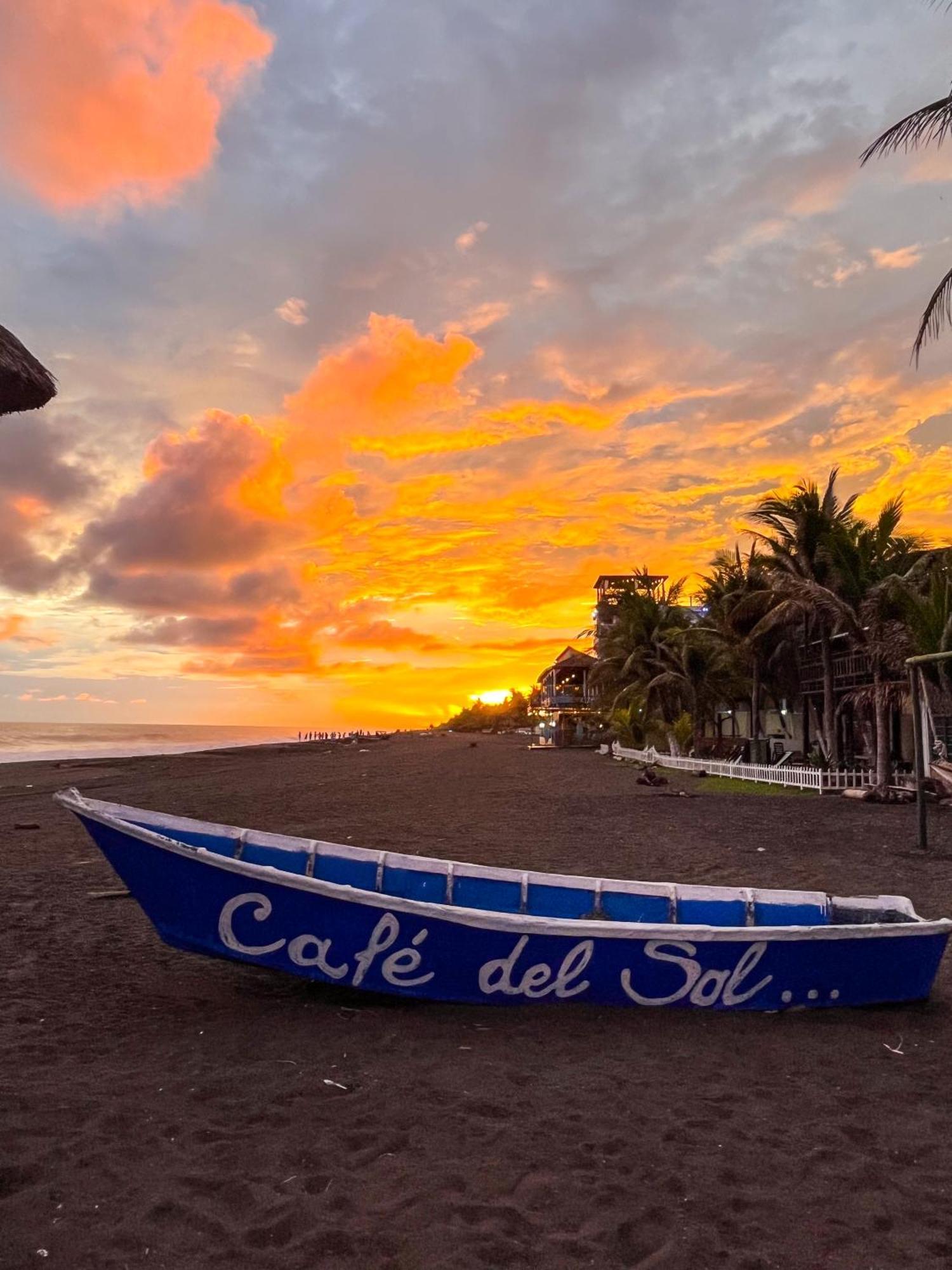 Hotel Cafe Del Sol Монтеррико Екстер'єр фото