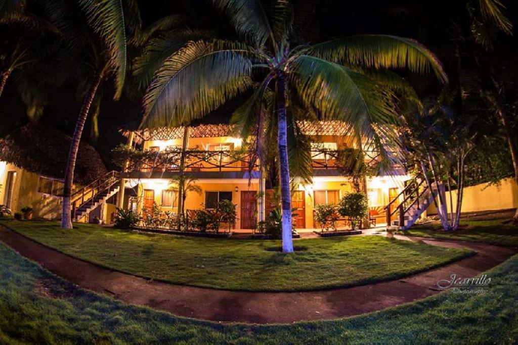 Hotel Cafe Del Sol Монтеррико Екстер'єр фото